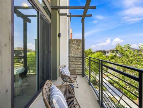 126  Keeper  , Irvine, CA