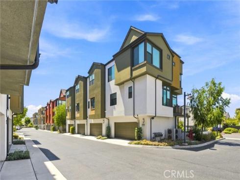 126  Keeper  , Irvine, CA