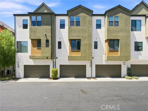 126  Keeper  , Irvine, CA