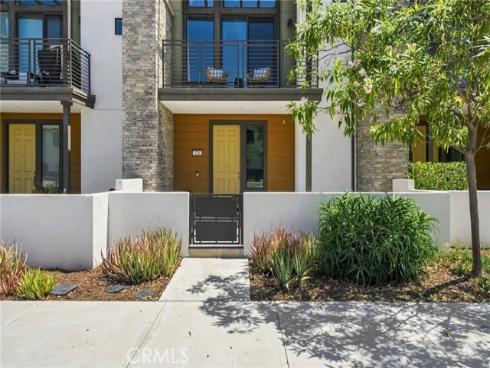 126  Keeper  , Irvine, CA