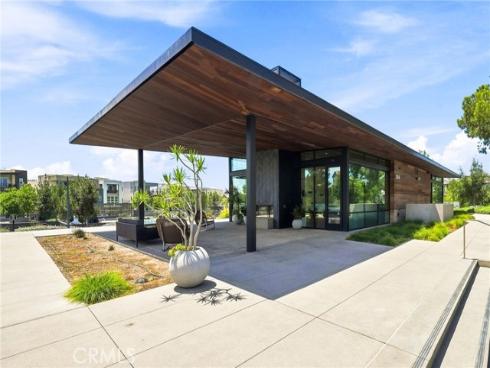126  Keeper  , Irvine, CA