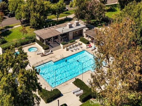 24 Whitecloud , Irvine, CA