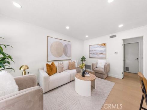 24 Whitecloud , Irvine, CA