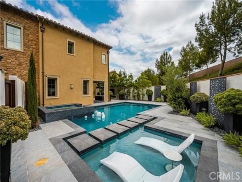 58 Riverboat , Irvine, CA