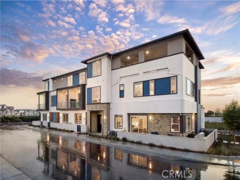 467  Treble  , Irvine, CA