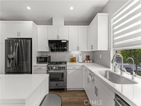 182 Elkhorn , Irvine, CA