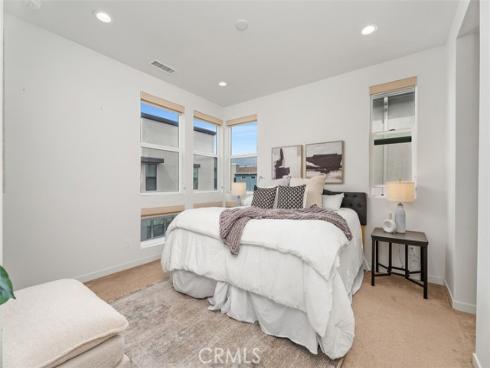 130 Tenor , Irvine, CA