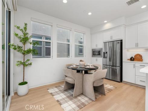 130 Tenor , Irvine, CA