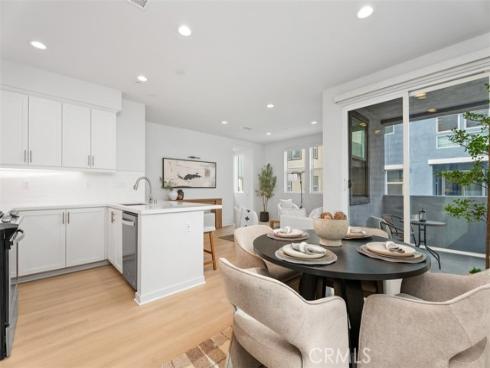 130 Tenor , Irvine, CA