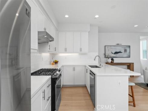 130 Tenor , Irvine, CA