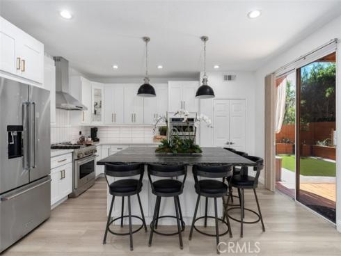 8 National Place, Irvine, CA