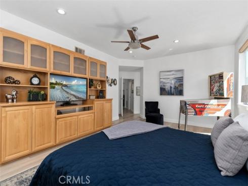 8 National Place, Irvine, CA