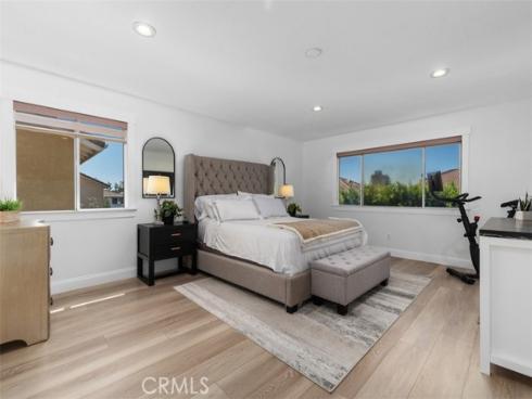 8 National Place, Irvine, CA