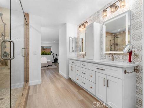 8 National Place, Irvine, CA