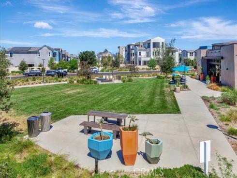 142 Yellow Daisy , Irvine, CA