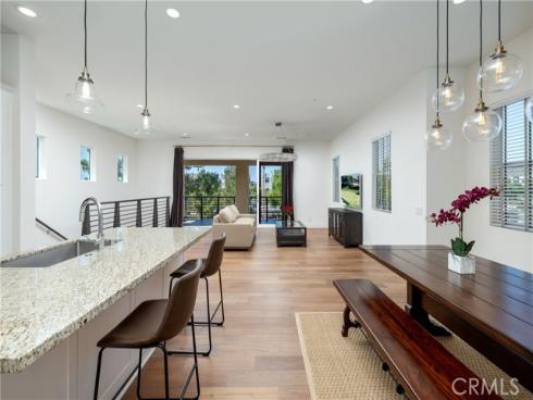 251 Follyhatch , Irvine, CA