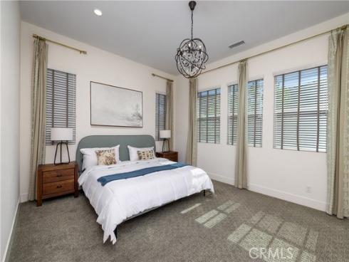 251 Follyhatch , Irvine, CA