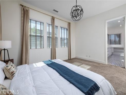 251 Follyhatch , Irvine, CA