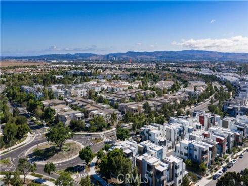 251  Follyhatch  , Irvine, CA