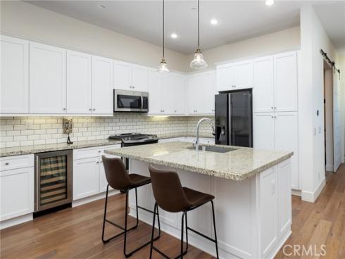 251 Follyhatch , Irvine, CA