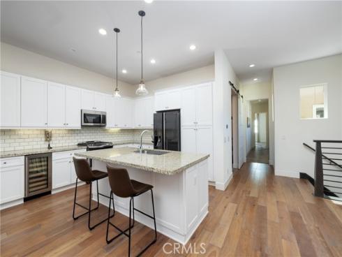 251 Follyhatch , Irvine, CA