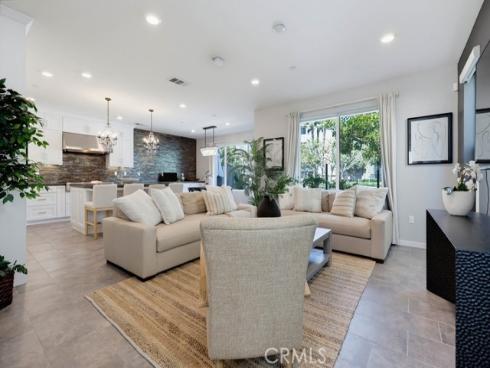 141 Tribeca , Irvine, CA