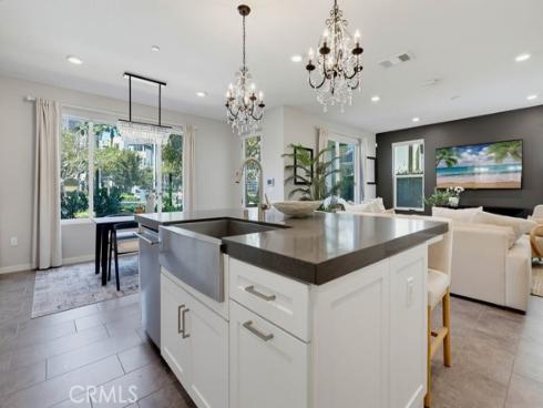 141 Tribeca , Irvine, CA