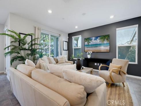 141 Tribeca , Irvine, CA