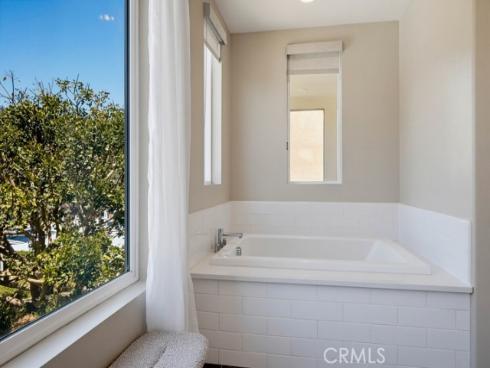 141 Tribeca , Irvine, CA