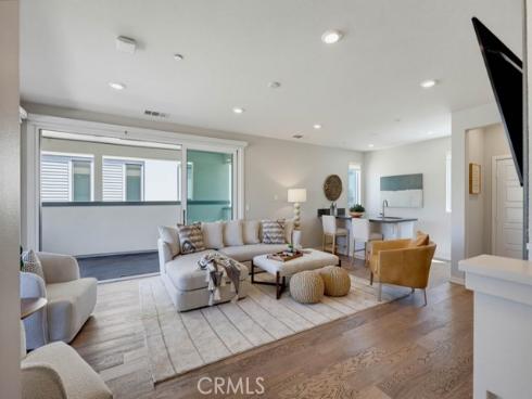141 Tribeca , Irvine, CA