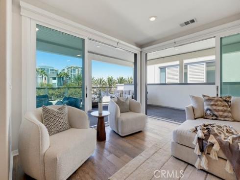 141 Tribeca , Irvine, CA