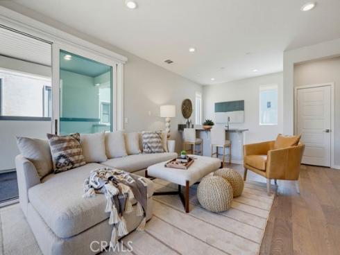 141 Tribeca , Irvine, CA