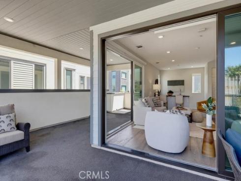 141 Tribeca , Irvine, CA