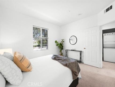 1002 Timberwood , Irvine, CA