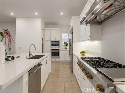 568 Mulligan , Irvine, CA