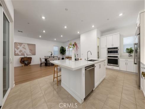 568 Mulligan , Irvine, CA