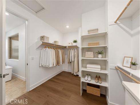 568 Mulligan , Irvine, CA