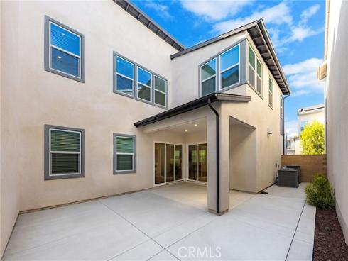 568 Mulligan , Irvine, CA