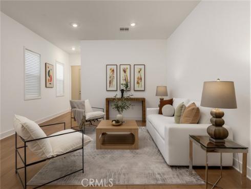 568 Mulligan , Irvine, CA