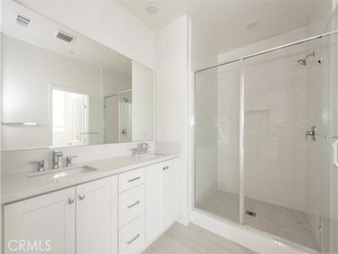 273 Lynx , Irvine, CA
