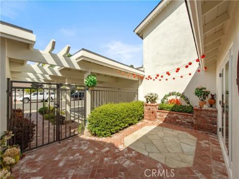 3 Whitewood Way , Irvine, CA