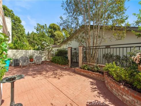 3 Whitewood Way , Irvine, CA
