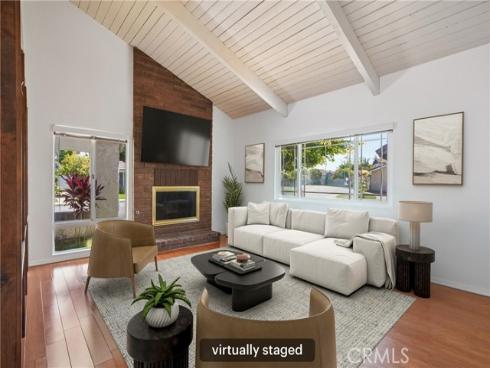 19  Woodrush  , Irvine, CA