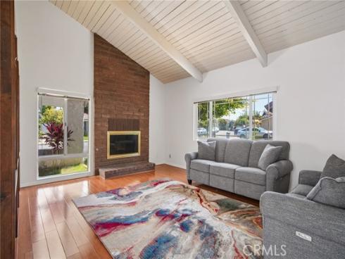 19  Woodrush  , Irvine, CA