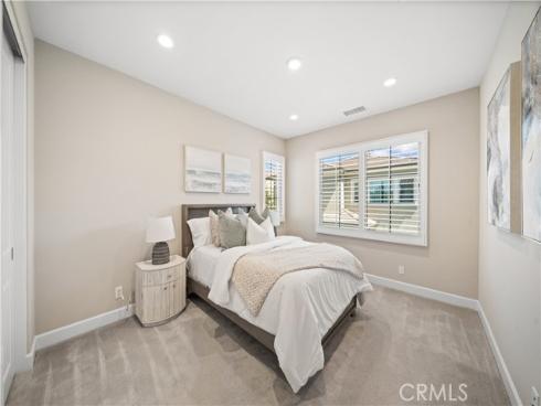 52 English Saddle , Irvine, CA