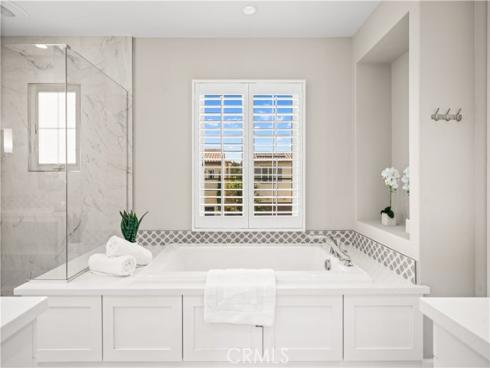 52 English Saddle , Irvine, CA
