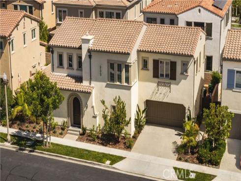 52 English Saddle , Irvine, CA
