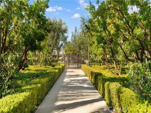 52 English Saddle , Irvine, CA