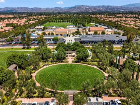96  Rose Arch  26 , Irvine, CA