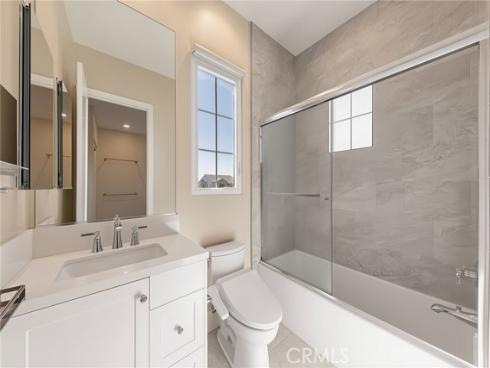 112 Green Rdg , Irvine, CA